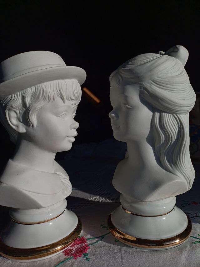 2 Bustos porcelana niño/niña