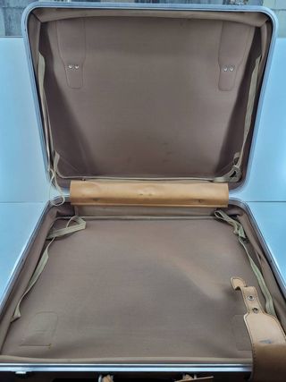 DOS MALETAS DE CUERO