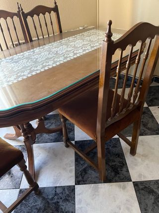 Mesa comedor mas 6 sillas