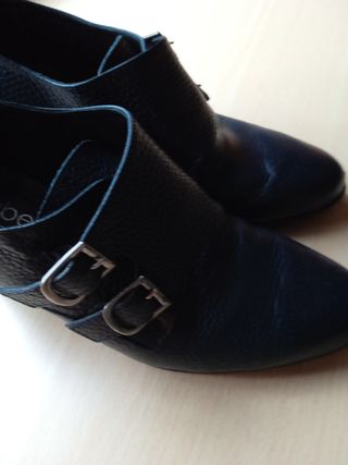 Zapatos mujer azul marino hebillas