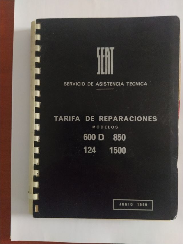 Libro Seat original ( una joya)