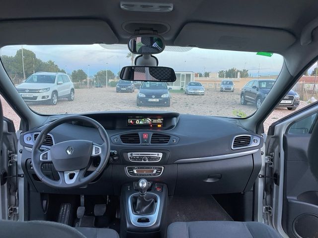Renault Scenic 2011