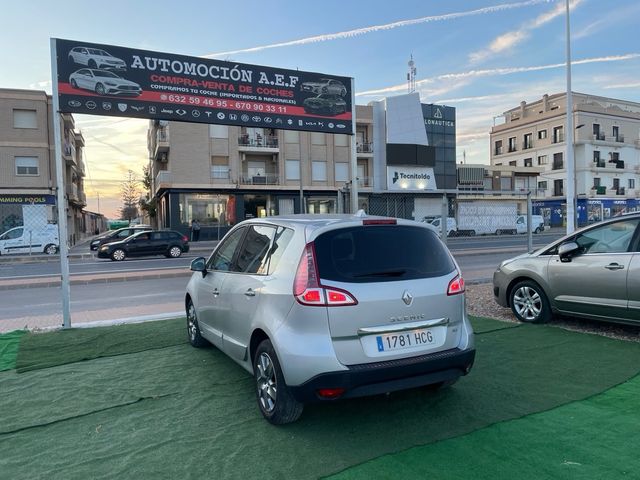 Renault Scenic 2011