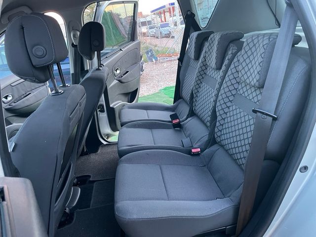 Renault Scenic 2011