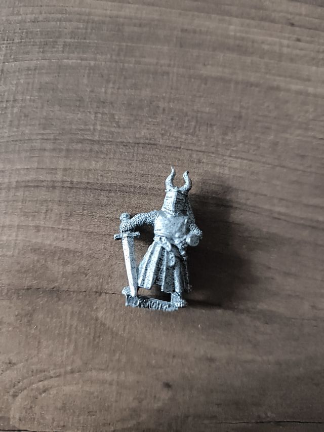 Envío incluido caballero bretonia