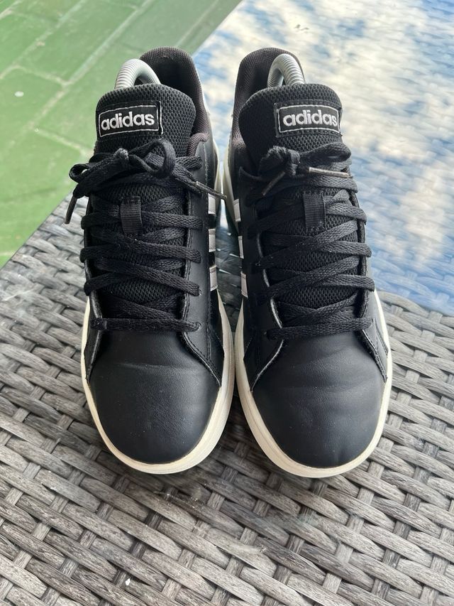 Zapatillas Adidas - Negras