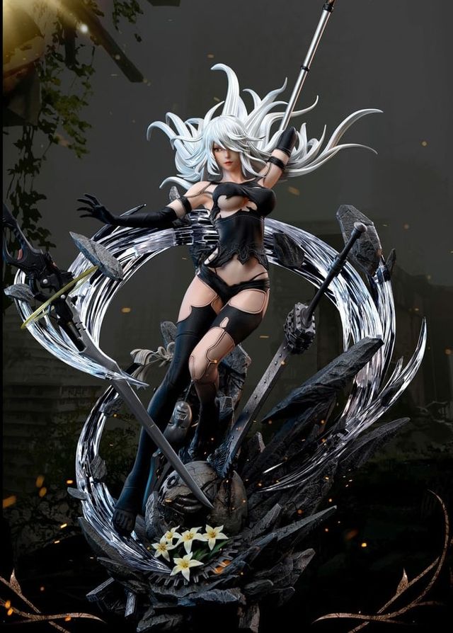 Figura dipinta di NIER dall'automa del videogioco