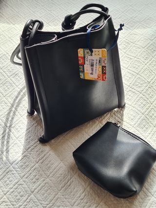 Bolso negro casual NUEVO