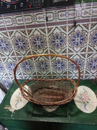 Cesta mimbre grande con asa