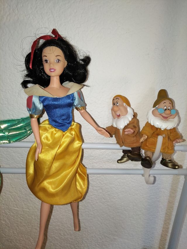 Muñecas Disney: Princesas (Príncipes vendidos) 40€