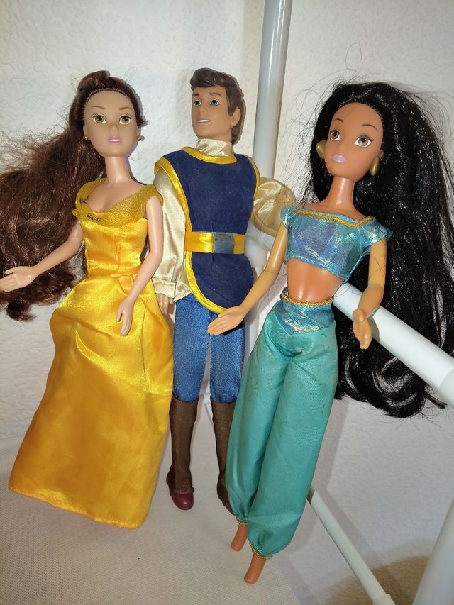 Muñecas Disney: Princesas (Príncipes vendidos) 40€