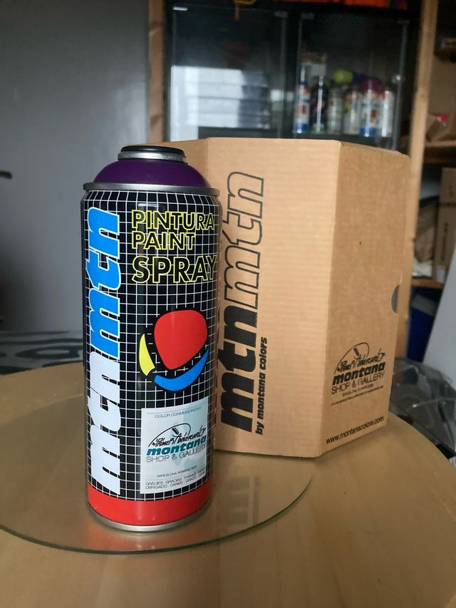 Spray Montana Shop and Galery Primer Aniversario