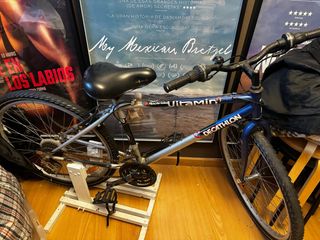 Bicicleta con soporte