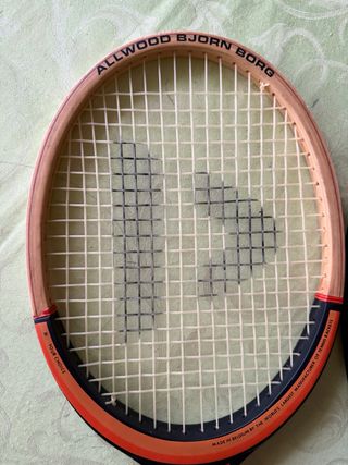 Raqueta de tenis vintage de Donnay