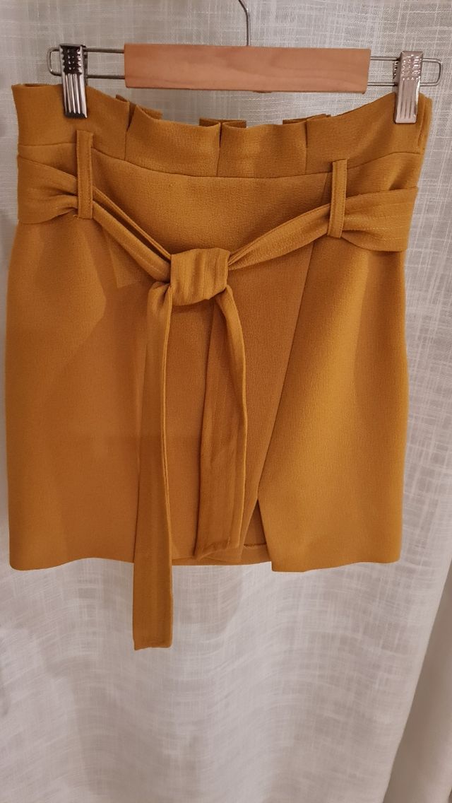 Falda Morgan mostaza - Nueva