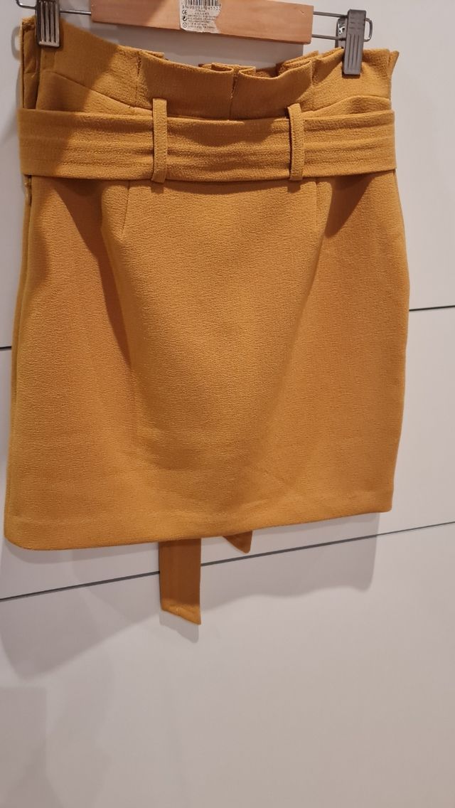 Falda Morgan mostaza - Nueva