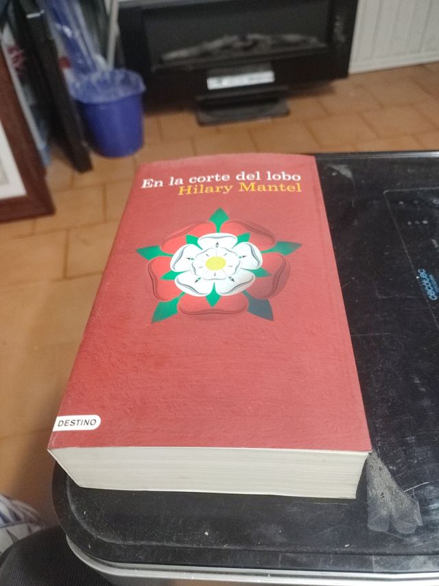 En la corte del lobo (Spanish Edition)