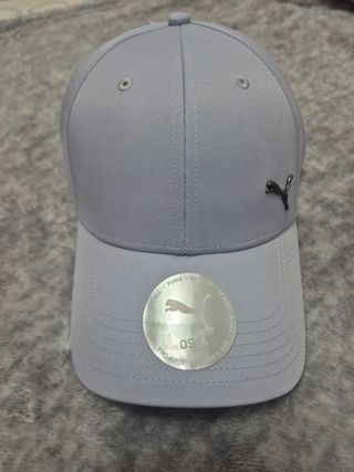 Gorra Puma color gris claro metalizado
