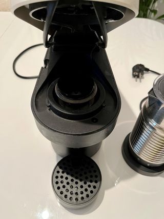 Cafetera Nespresso Vertuo + Aeroccino