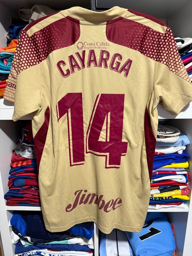 Camiseta fútbol Cartagena usada por Cayarga