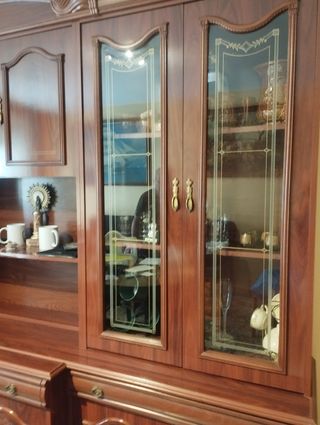 Mueble comedor ,.marron , en muy bien estado