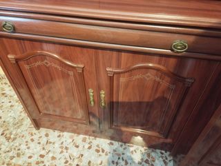 Mueble comedor ,.marron , en muy bien estado