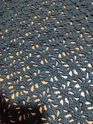 Scialle fatto all'uncinetto