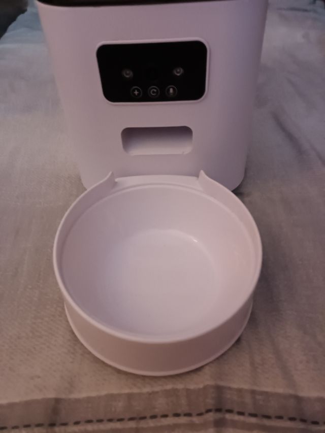 Comedero automático mascotas