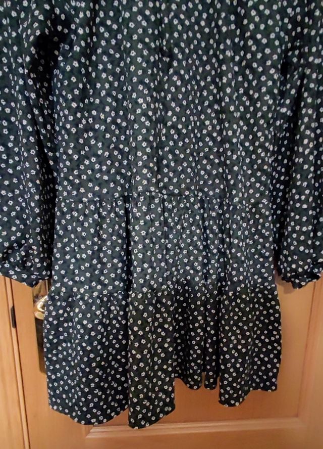 Vestido verde marca MANGO  talla M/L