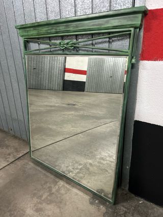 Espejo de forja verde metal