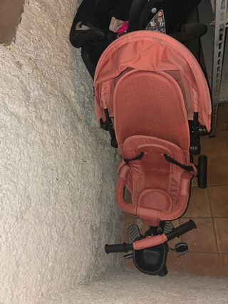 Passeggino 2 in uno nuovo usato pochissimo.