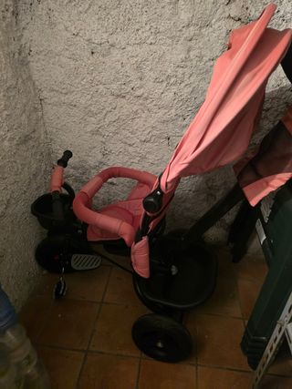 Passeggino 2 in uno nuovo usato pochissimo.