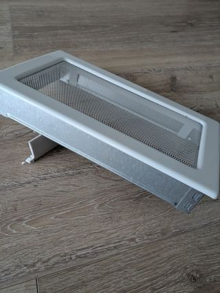 Rejilla chimenea ventilación