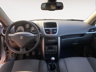 Peugeot 207 1.6 VTi