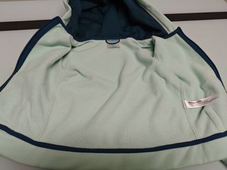 Sudadera Trangoworld niña talla 4 años.
