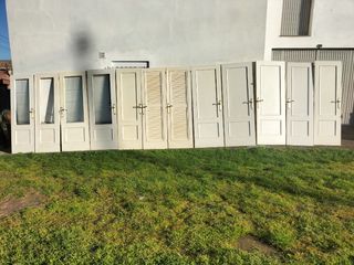12 puertas de madera , de calidad, ver des