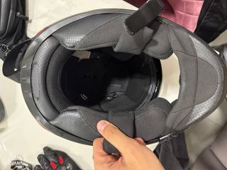 Hjc negro y rojo talla L