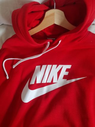 Sudadera Nike roja