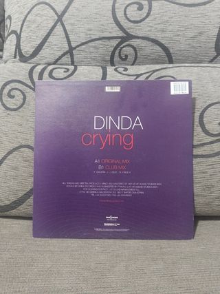 Dinda ‎– Crying