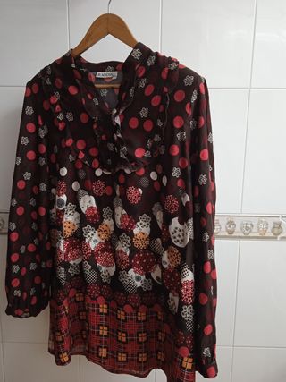 Blusón RAGUSSA marrón y rojo