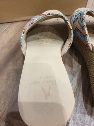 Zuecos plataforma multicolor