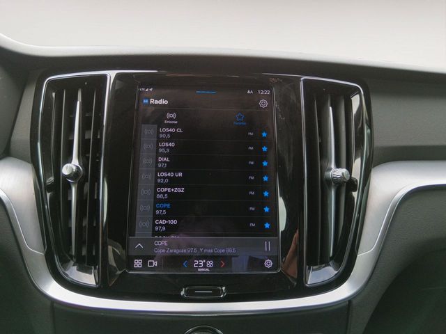 Volvo V60 B4 Core AWD