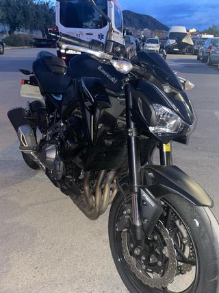 KAWASAKI Z900 ABS 125CV-IMPECABLE ESTADO