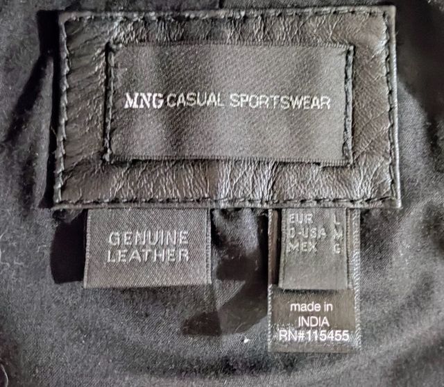 Cazadora de cuero negro de MANGO