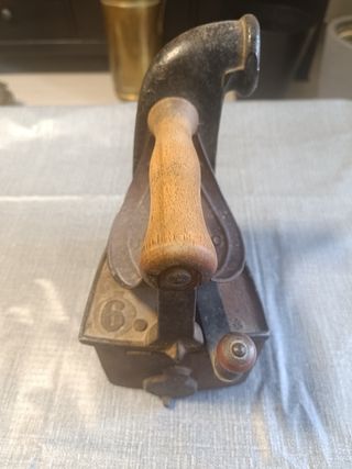 Plancha carbón vintage antigua