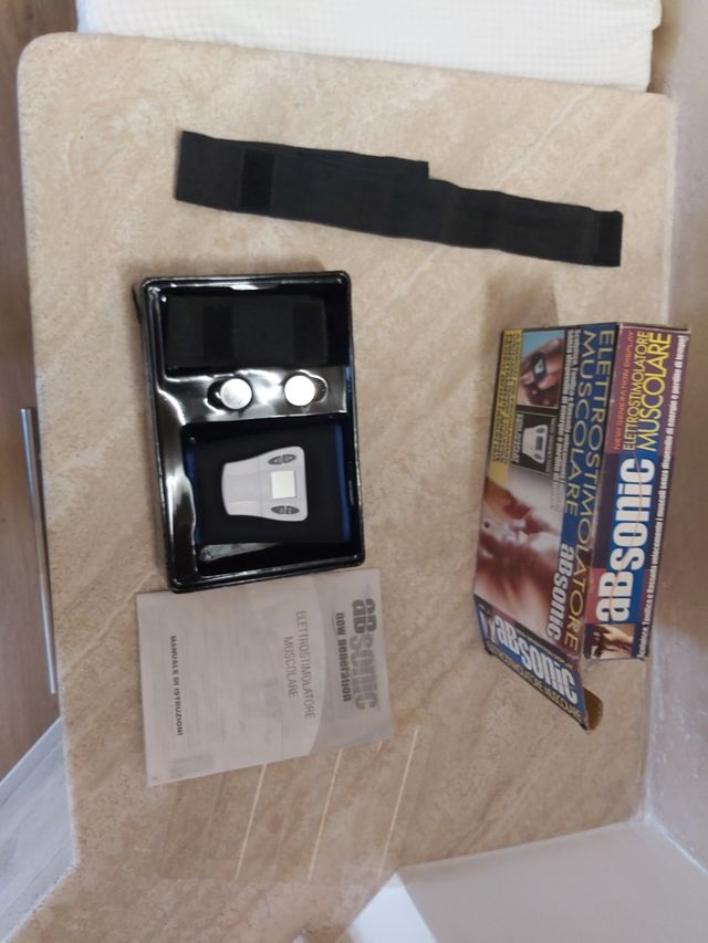 Elettrostimolatore muscolare della marca AB Sonic,