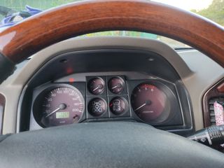 Mitsubishi Montero 2002