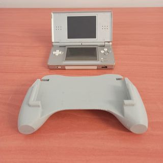 Empuñadura Nintendo DS Light [ NDS Light Grip ]