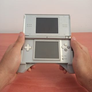 Empuñadura Nintendo DS Light [ NDS Light Grip ]