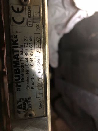 Escalon Electrico puerta lateral de furgoneta .